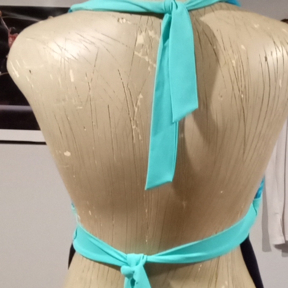 NWOT Woman ISLANDER one piece Swim wear 14. NWOT - Picture 5 of 8